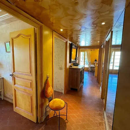 Place Des Lices, * Saint-Tropez