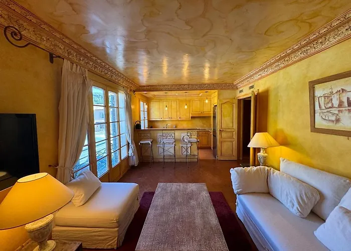 Place Des Lices, * Saint-Tropez