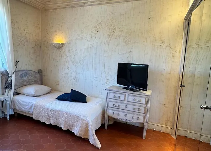 Apartament Place Des Lices,