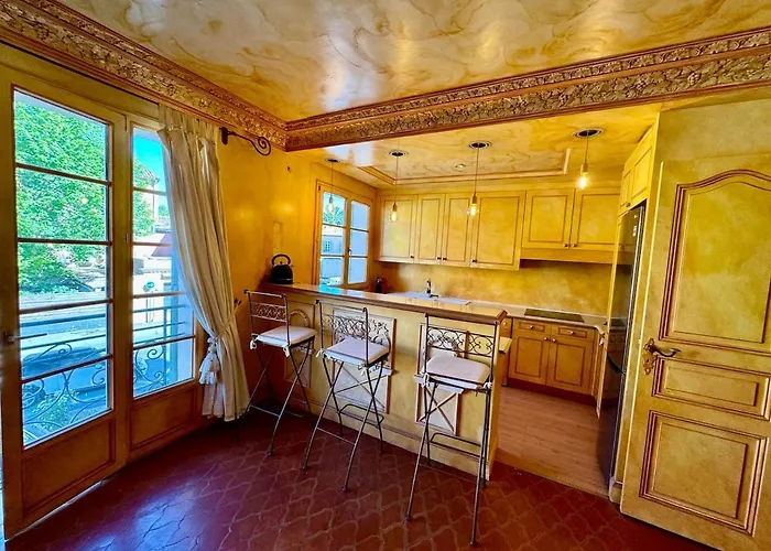 Place Des Lices, Apartament *