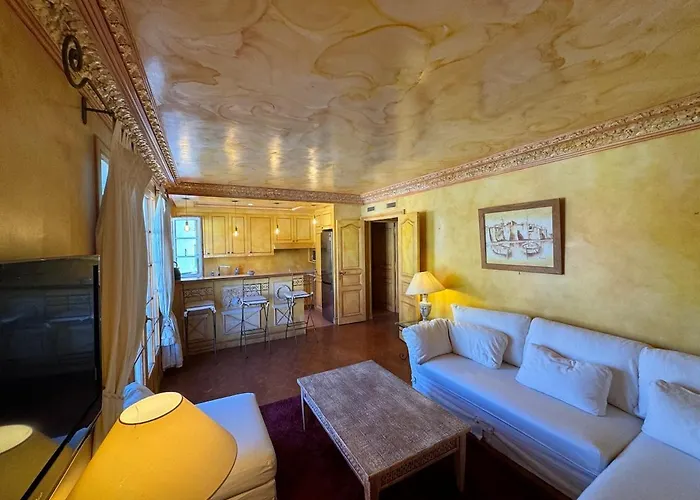 Place Des Lices, Apartament Saint-Tropez