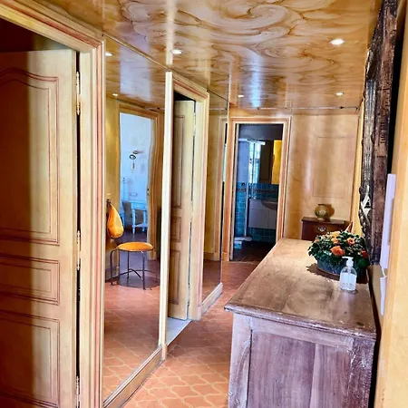 Apartment Place Des Lices,